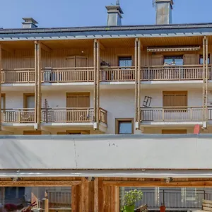 Rare ! Rénové Dans Le Village Piéton De Megève